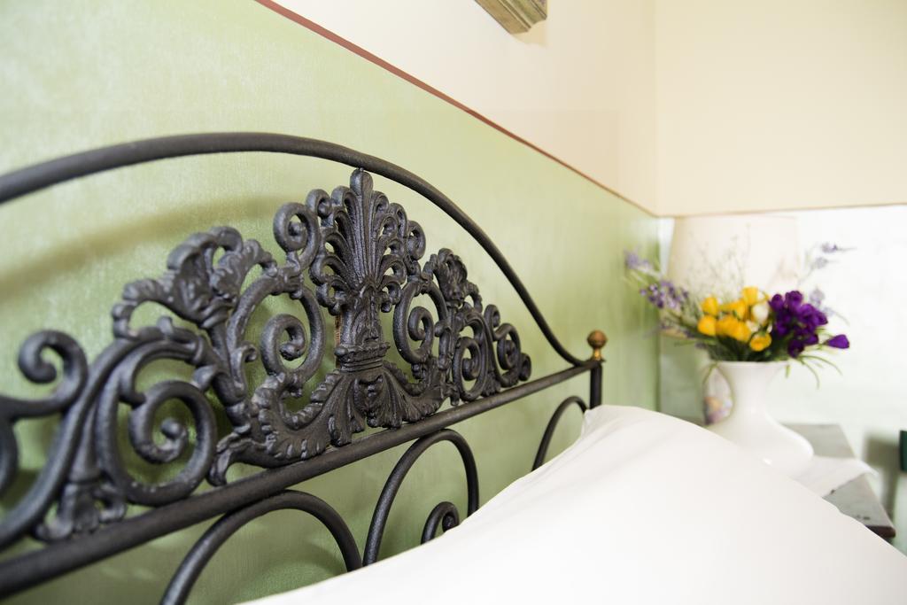 B&B Casa Carla Pinerolo Eksteriør billede